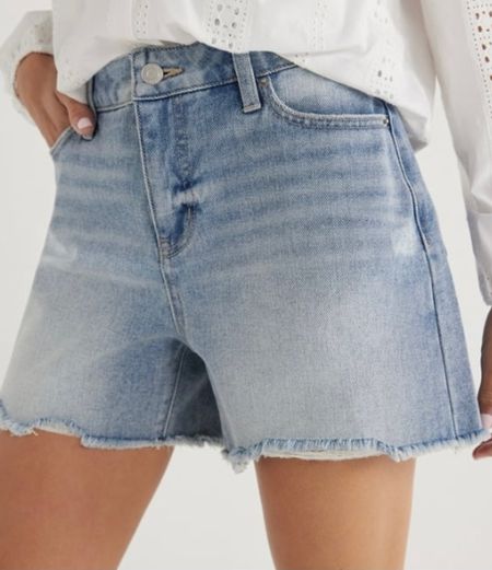 Walmart denim shorts for women only $15! Time and Tru denim shorts! Blue Jean shorts. Denim shorts!! 
