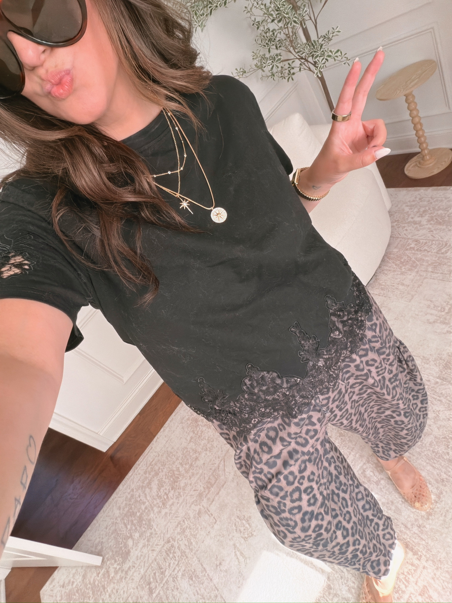 
wearing an XL in both pieces 

 #LTKSeasonal #LTKMidsize