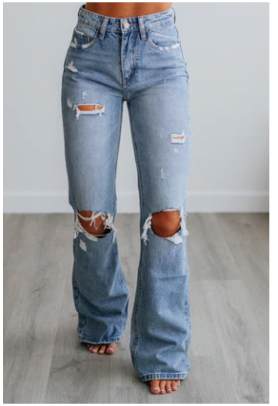 Wild oak boutique, use code: ALEXIAJGALLO for $$$ off! #wildoakboutique #jeans #denimjeans #denim #rippedjeans 

#LTKStyleTip #LTKFindsUnder100 #LTKBeauty