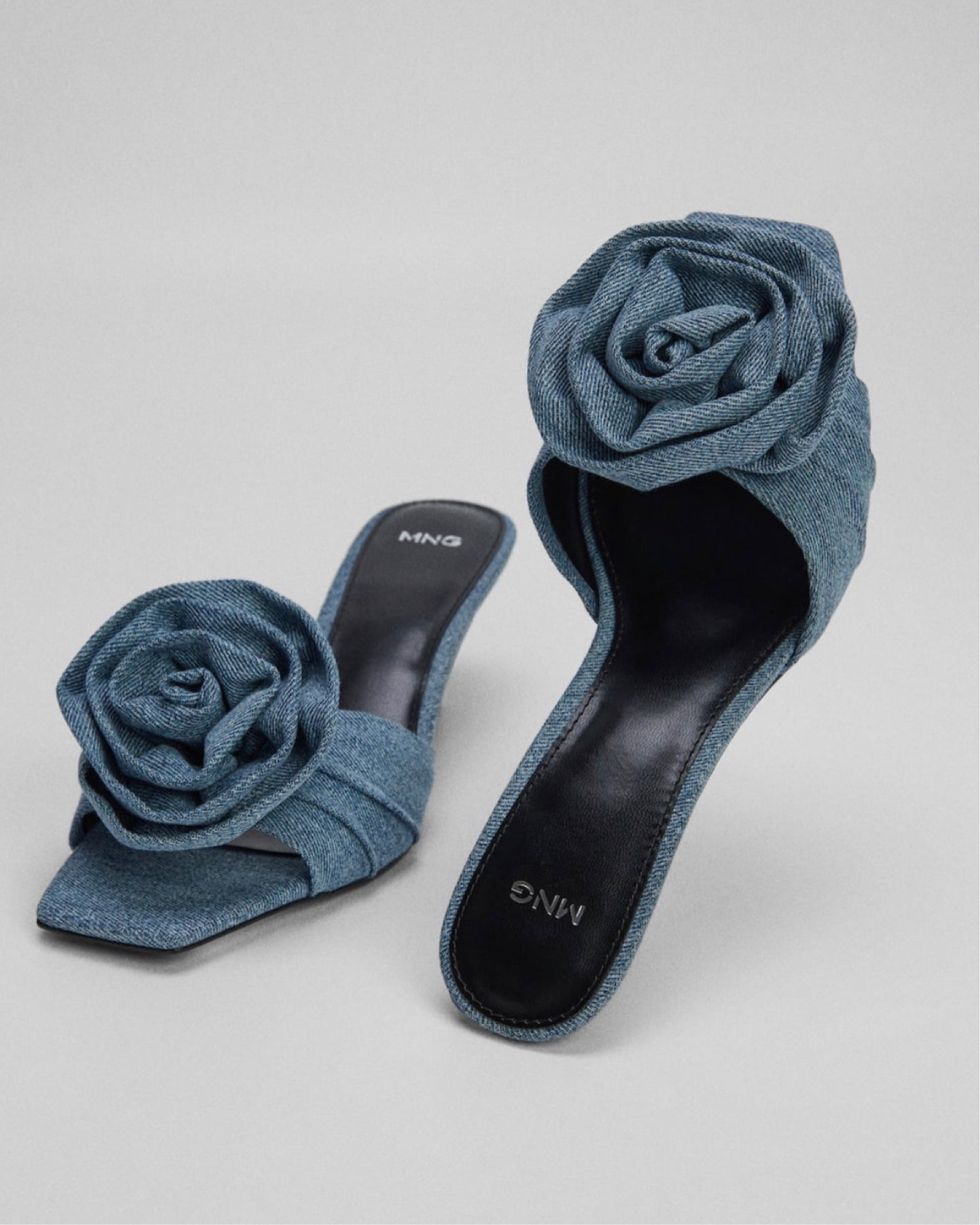 Talk about a denim takeover this season 😍.. I know for a fact these floral denim sandals will sell out soon. Online exclusive! Grab yours before it’s gone 🔥
Ps: Also check out the other beautiful denim heels/shoes linked , affordable and high end 😎

#LTKshoecrush #LTKstyletip #LTKunder100