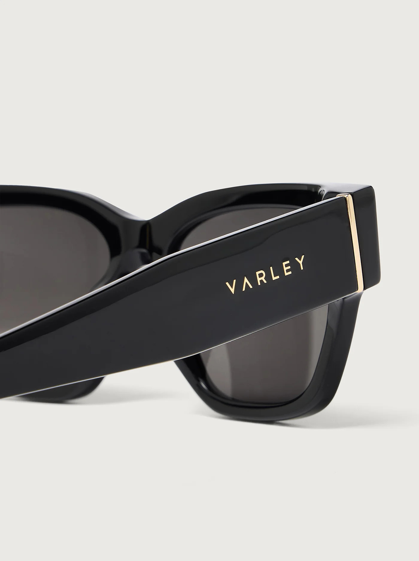 Alber Square Sunglasses | Varley US | Varley US