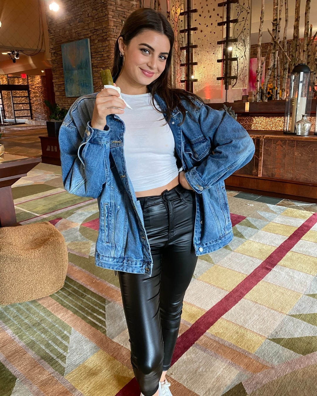 The perfect day date look!  A little casual, a little cute, and totally ready for a coffee date or a stroll through the park. This outfit brings confidence and comfort! 

 

#LTKStyleTip