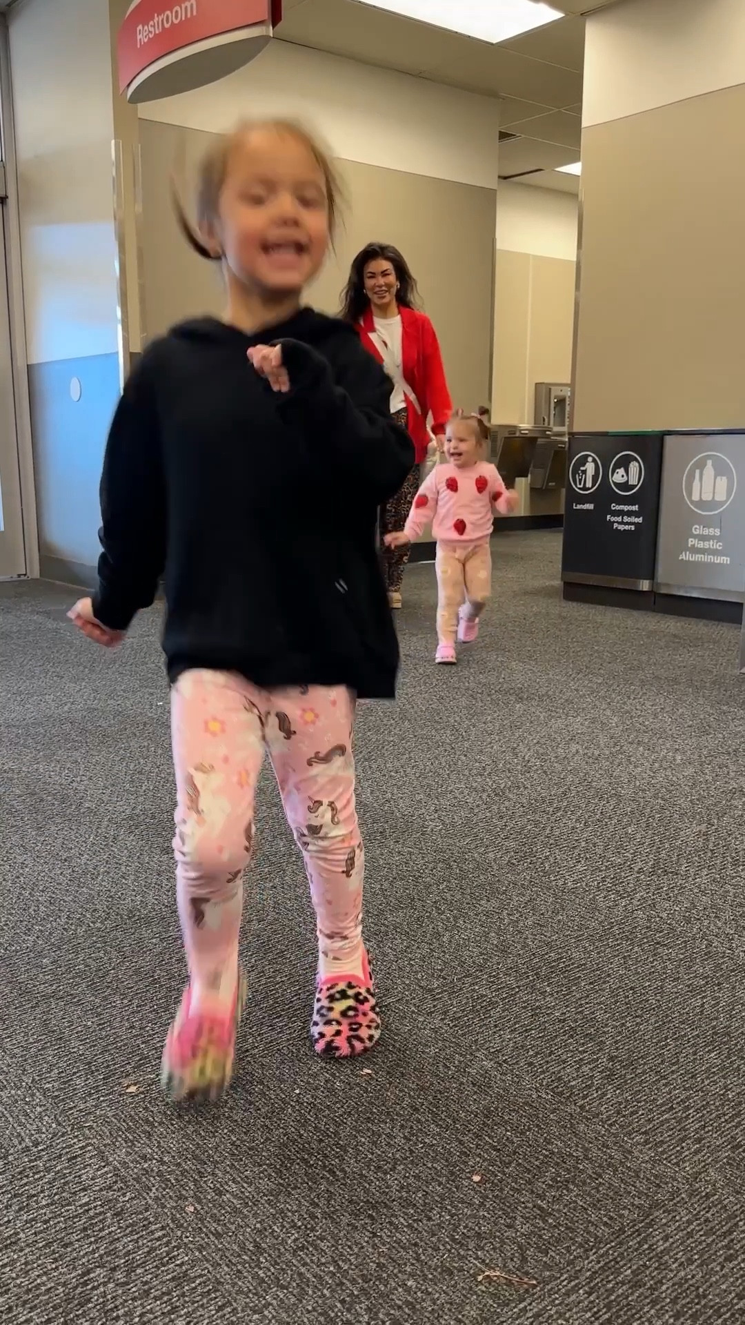 #ad A quick Target run for one of my everyday staples 🛒🤍 I picked up @Chobani Greek Yogurt at @Target — it’s my favorite for baking, parfaits, and easy ingredient swaps during the holidays.
I’ve linked the Chobani products I grabbed in my LTK Shop so you can shop them directly.
@Target @Chobani #TargetPartner #Target #Holidayrecipes #Healthyrecipes #eatclean


#LTKKids #LTKHoliday #LTKmomlife