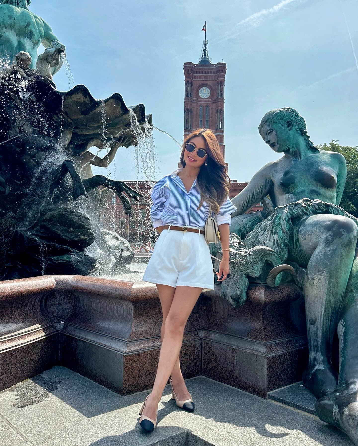 🤍🫐



#LTKuk #LTKeurope #LTKFashionMonth