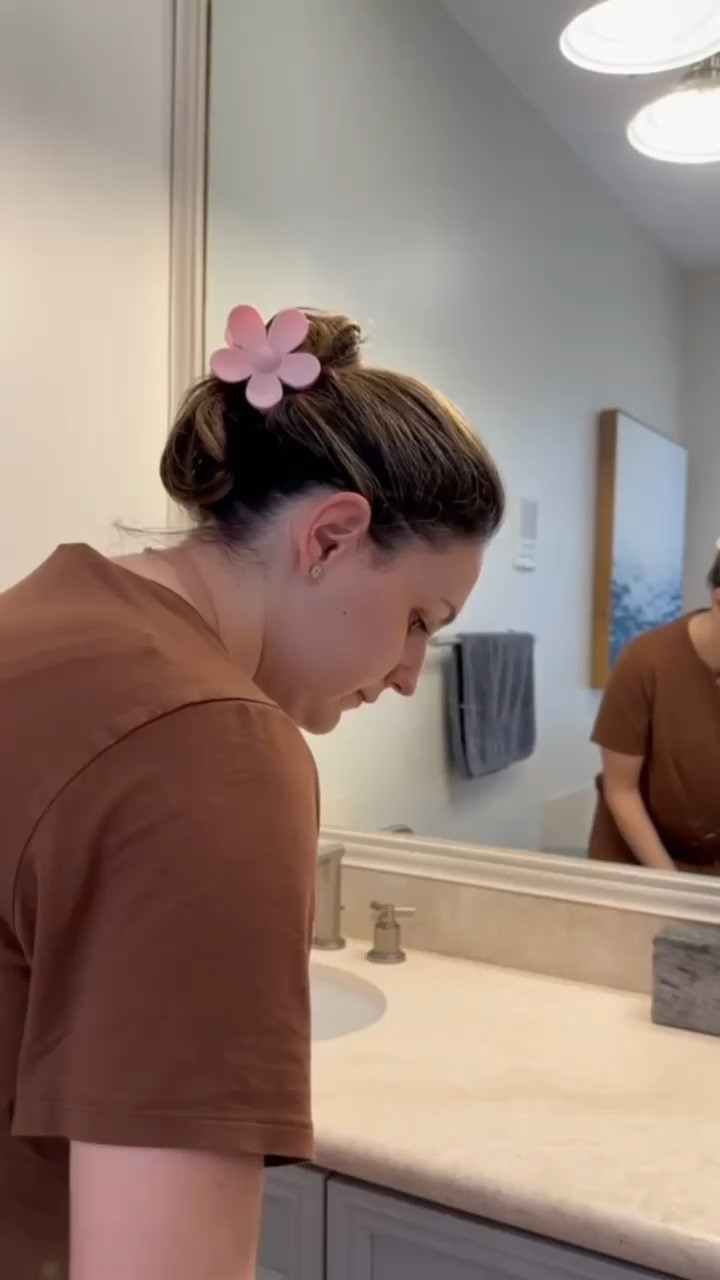 I never knew I needed these small wrist towels as a part of my skincare routine until I tried them! 🙌

#LTKFind #LTKstyletip #LTKbeauty