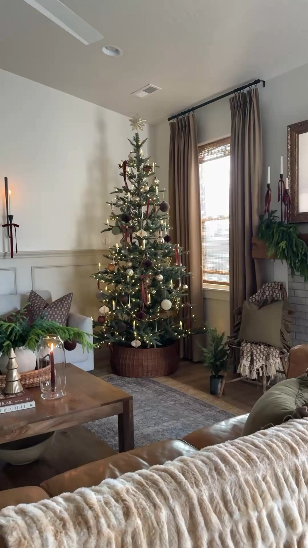 Last years Christmas living room. Christmas home inspiration. Pre-lit Christmas tree, Christmas decor.

#LTKSeasonal #LTKHome #LTKSaleAlert