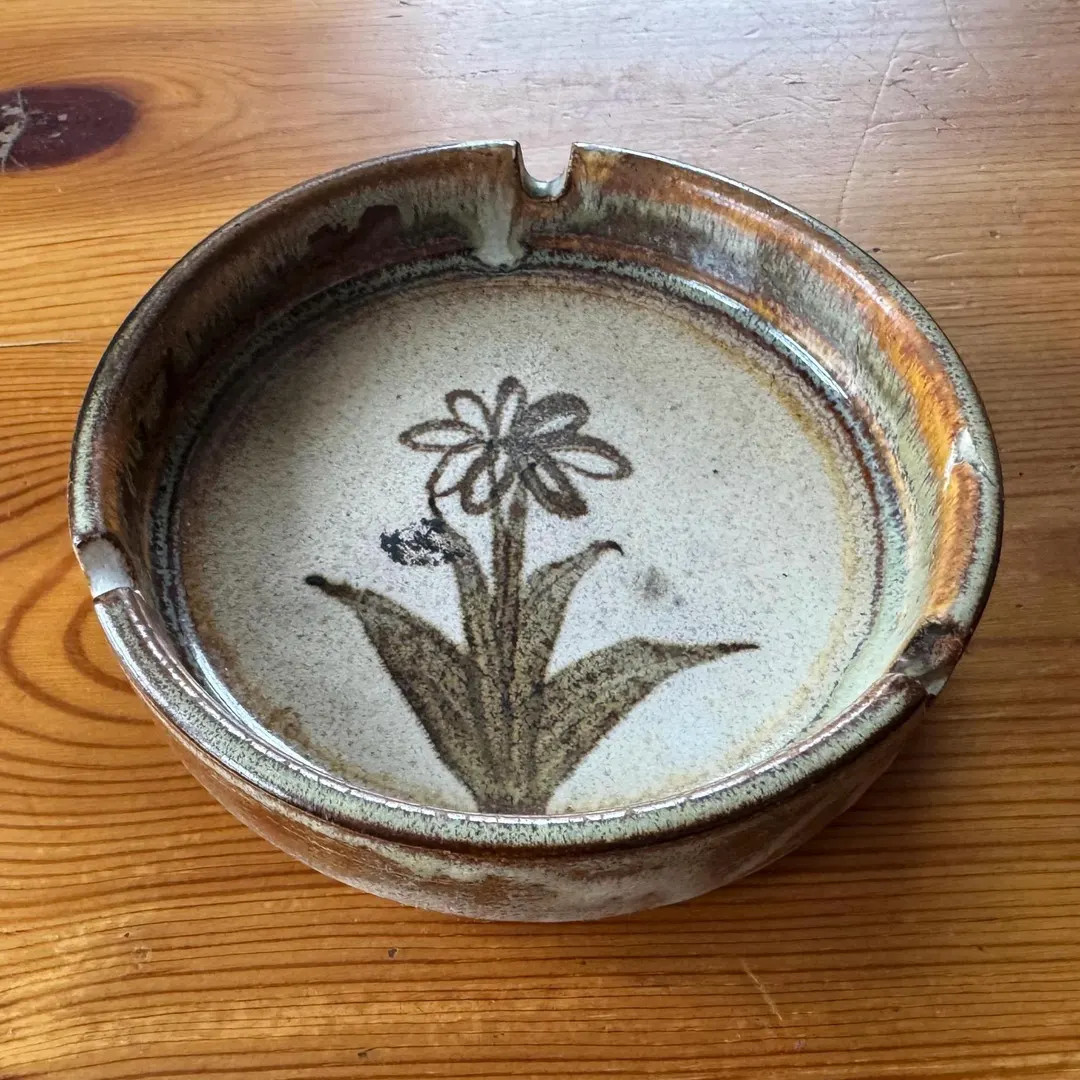 Vintage Studio Pottery Ashtray | Hand-Painted Flower Stoneware | Boho Ceramic Catch-All | Etsy (US)