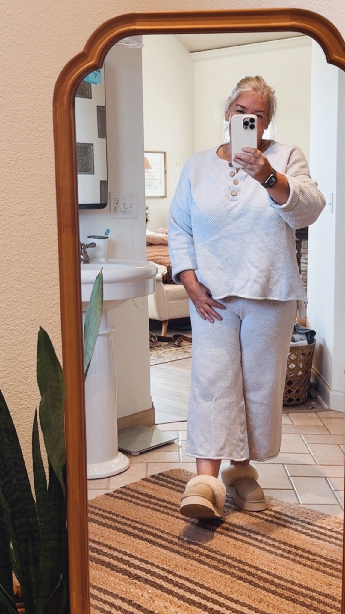 Last minute Spa Day Outfit!!! Love these new Ugg Tazzle’s!! #spadayoutfit #matchingset #cozyclothes

#LTKSeasonal #LTKootd #LTKselfcare