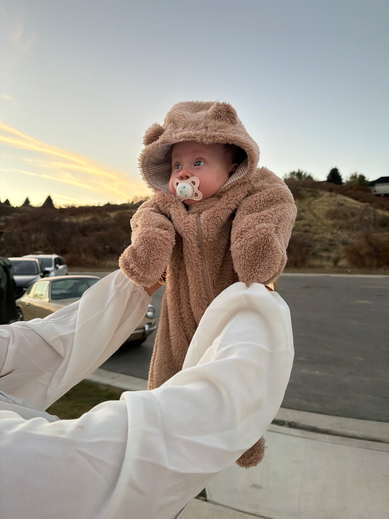 This bear suit kept Cherry so warm while trick or treating!! 🧸🤎



#LTKSeasonal #LTKHoliday #LTKBaby