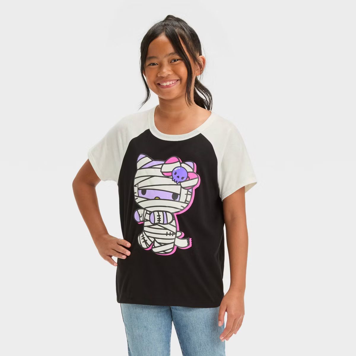 Girls' Hello Kitty Halloween Short Sleeve Graphic T-Shirt - Black | Target