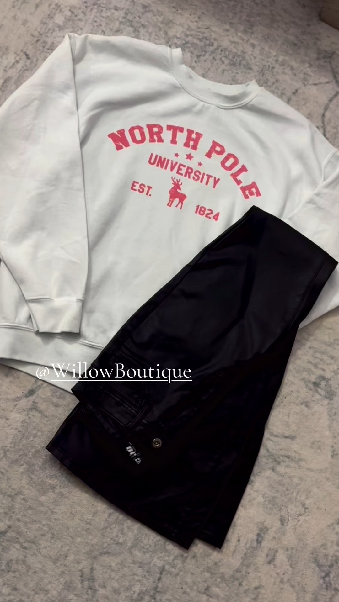 Willow Boutique
North Pole Flare Bundle ♥️
(1 Fiona Flare + 1 Christmas Crewneck)

*use code: TARALEE for 20% off!

#LTKGiftGuide #LTKCyberWeek #LTKHoliday