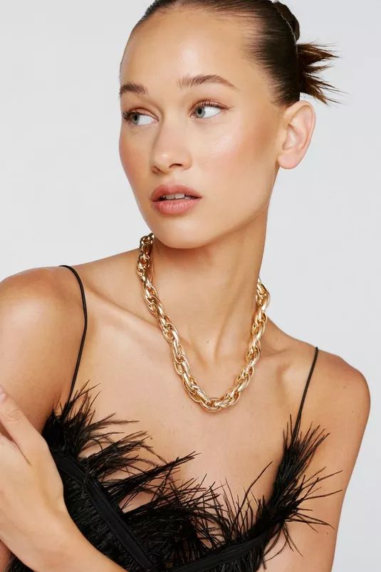 Twisted Chain Chunky Statement Necklace | Nasty Gal (US)