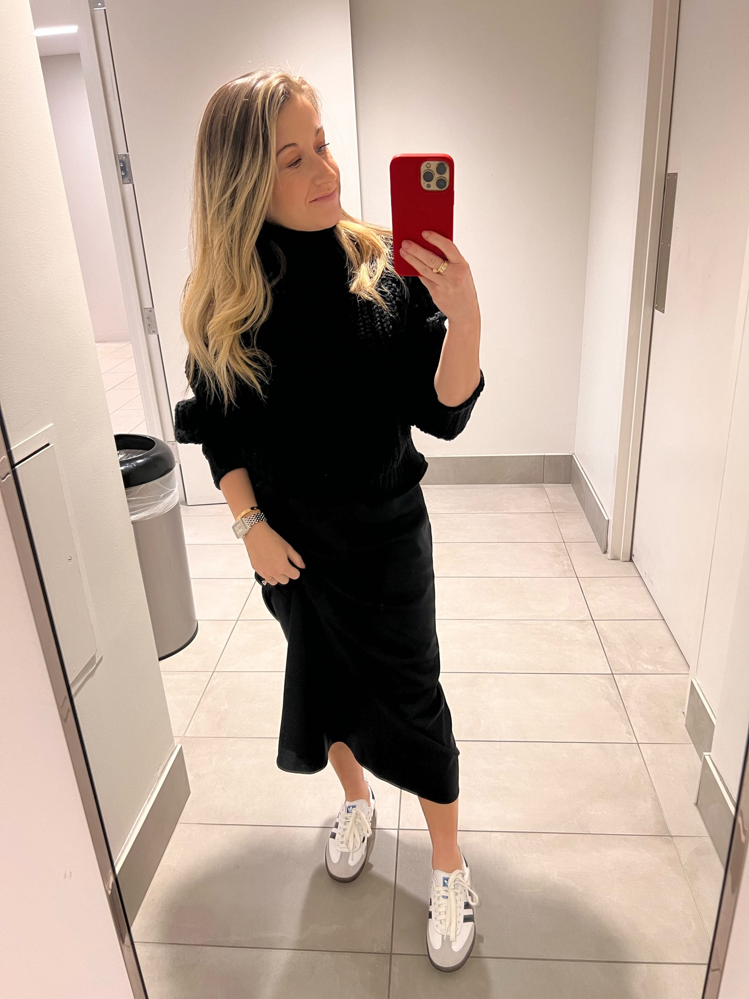 Work OOTD 2.12.2024

Sweater - H&M
Skirt - Abercrombie (sold out but linked similar)
Sneakers - adidas sambas
Socks, earrings, phone case - Amazon



#LTKSeasonal #LTKworkwear #LTKshoecrush