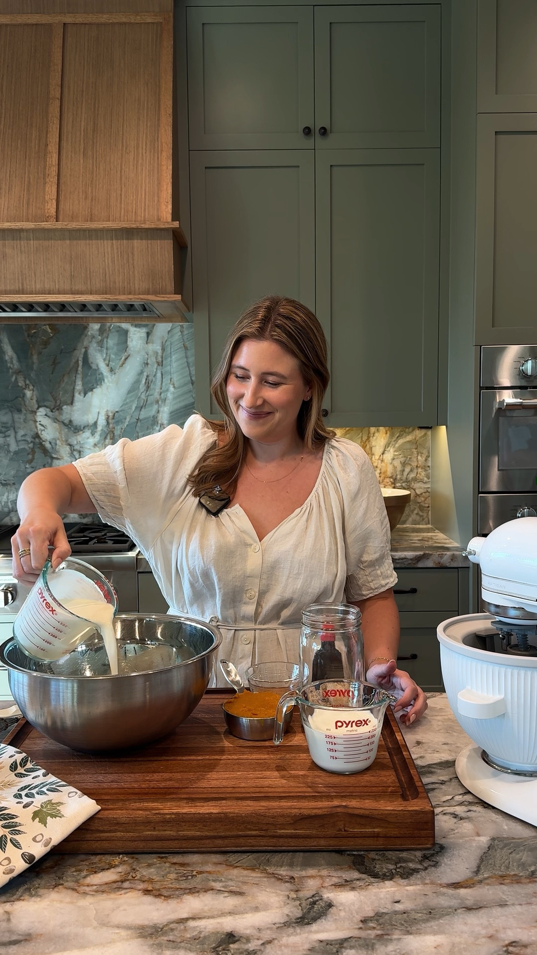 We've got you covered for the perfect sweet treat to bring to your Thanksgiving or fall gathering! 🍁🍦
 
Our pumpkin spice ice cream recipe is so delicious and so easy! It will easily be a crowd favorite!
 
If you make this recipe let us know what you think of it! And don't forget to check out the full recipe, linked in our bio 🫶🏻
 
#pumpkinspice #sweettreat #icecream #fallflavors #fallrecipes