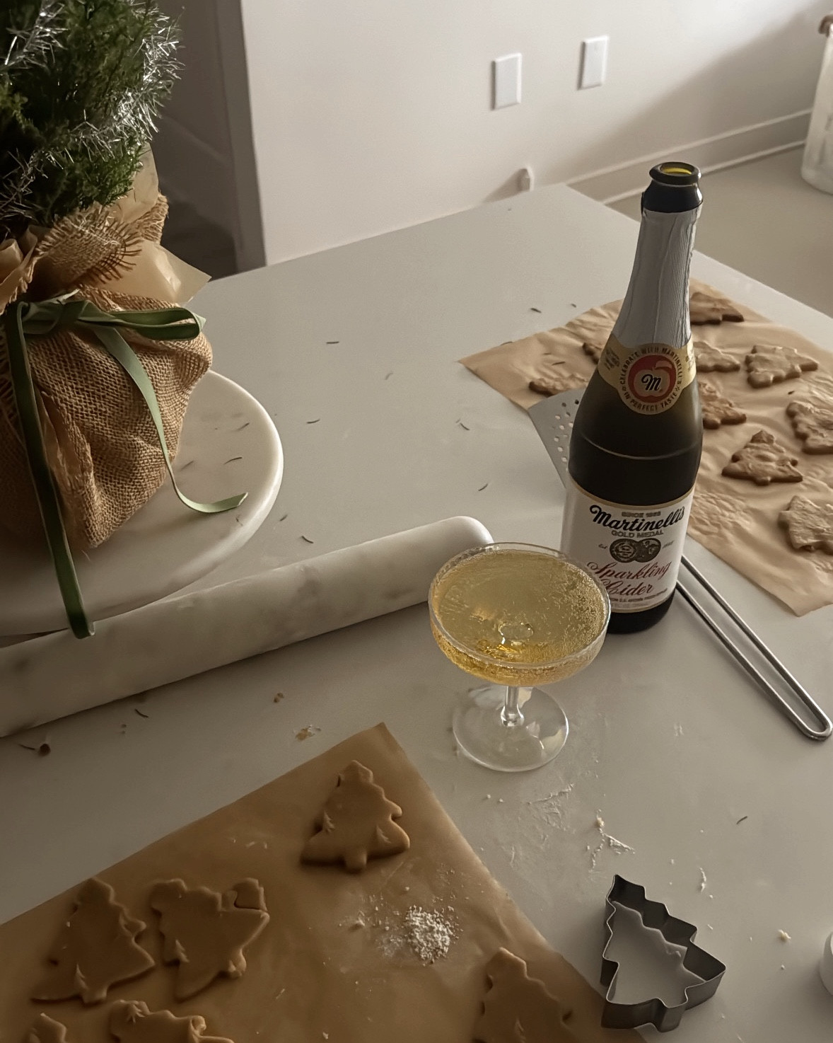 Minimalist Christmas aesthetic 🎄✨

#LTKHoliday #LTKStyleTip #LTKSeasonal