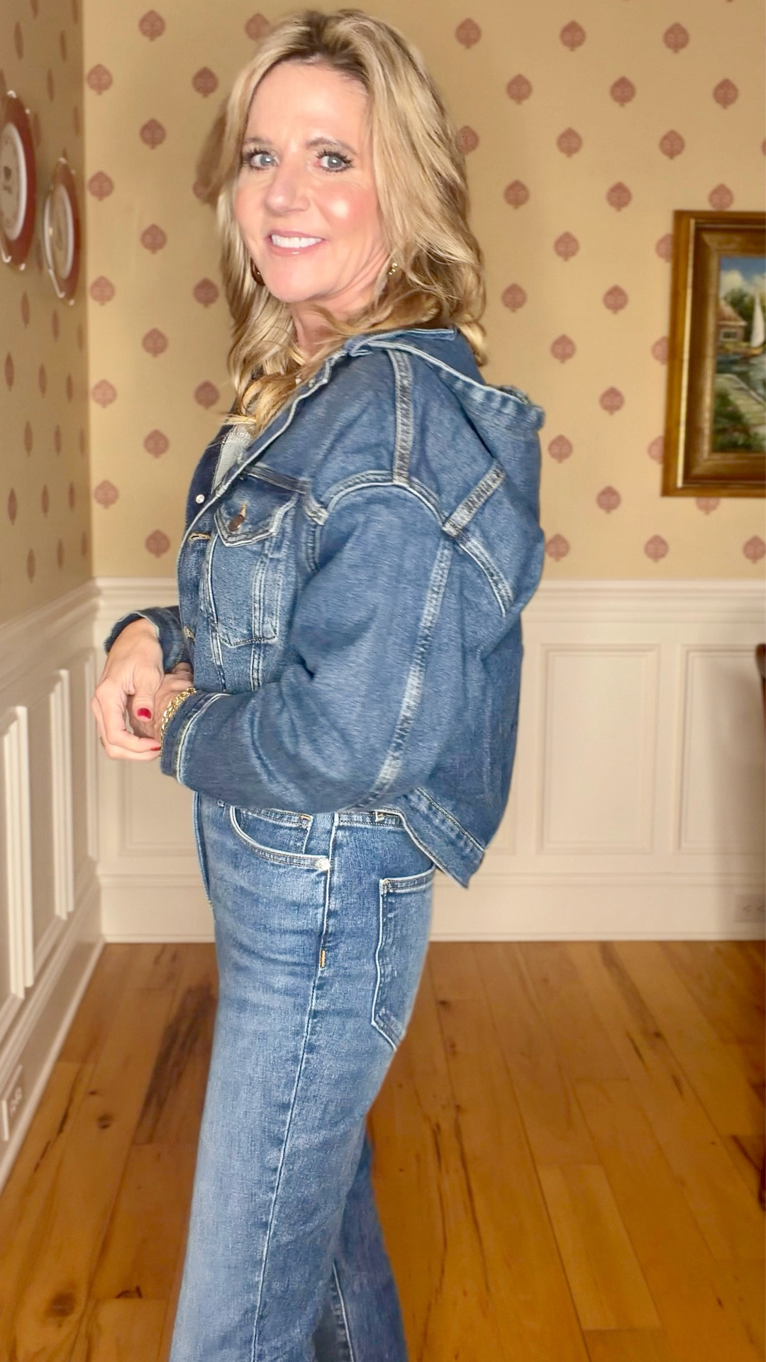 Day 29 of 30 “How to Dress Like a Cool Girl in Your 50’s”!

This oversized denim jacket with a hood is the epitome of cool!! It’s so stinking cute!! I love it paired as denim on denim, aka the Canadian tuxedo. I like it with a slimmer pair of jeans to balance proportions.

I’m in a XS in the jacket. I did size down to a 24 in the jeans because I wanted a tighter fit. I’m in a Small in the tshirt, and the 40 in the boots (I wear a 9). Use code TRACEYSTYLE10 for 10% off the Ally boots. I’m in XS in the belt.

#LTKootd #LTKOver40