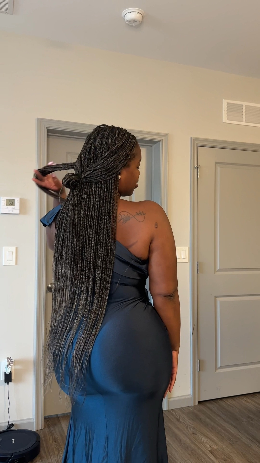 You guys LOVED her and she's been SOLD OUT! I found yall great dupes😍❤️. 

#LTKFindsUnder50 #LTKTall #LTKMidsize