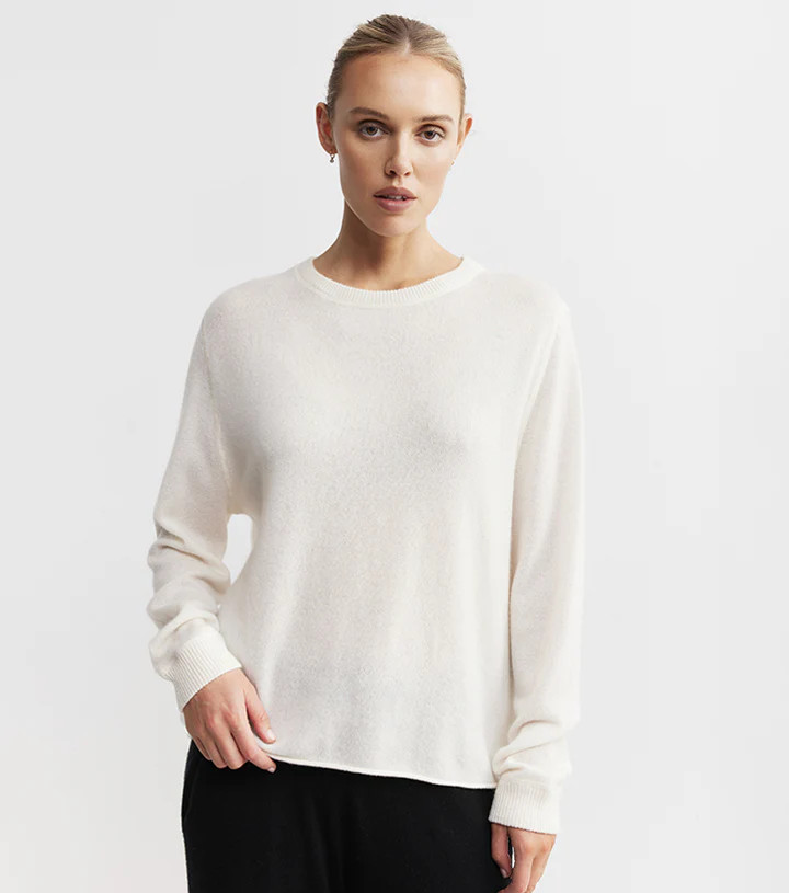 Cashmere Featherweight Oversize Crew - Cream | Elle & Riley
