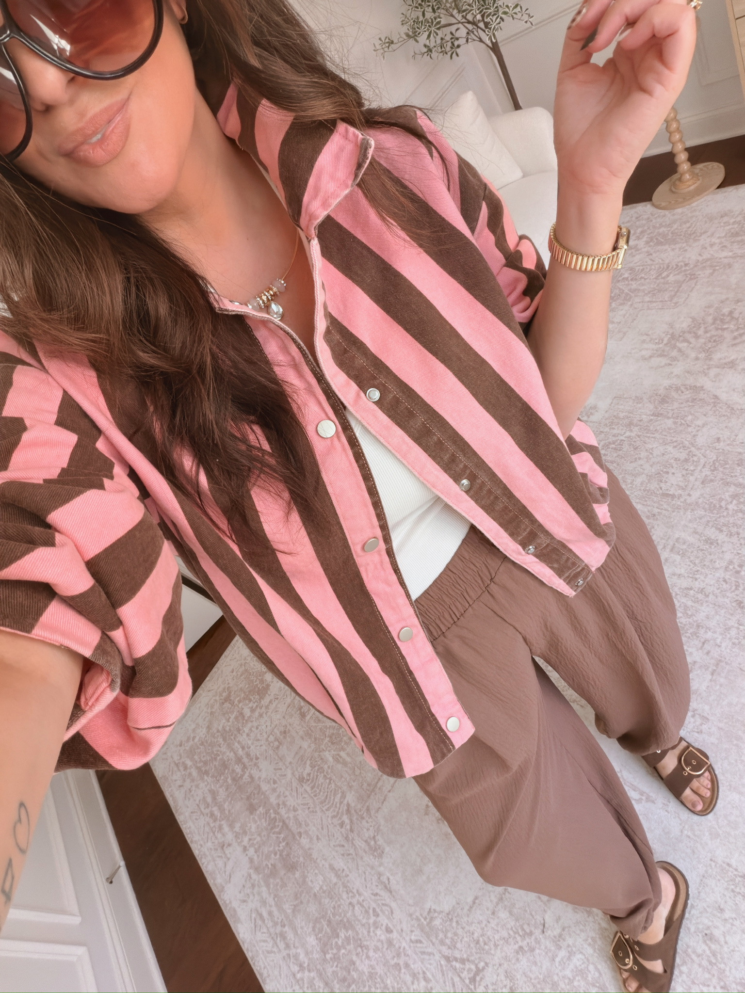 wearing a large in the top, XL in the bottoms 

 #LTKSeasonal #LTKMidsize