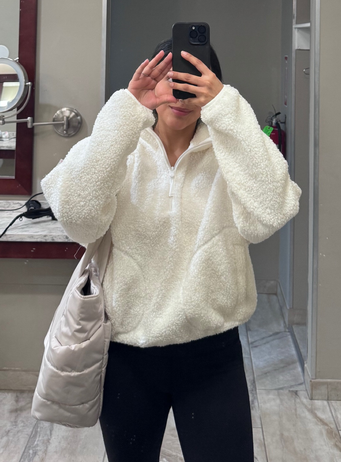 Cozy sweater ☁️

#LTKFitness #LTKU #LTKFindsUnder100