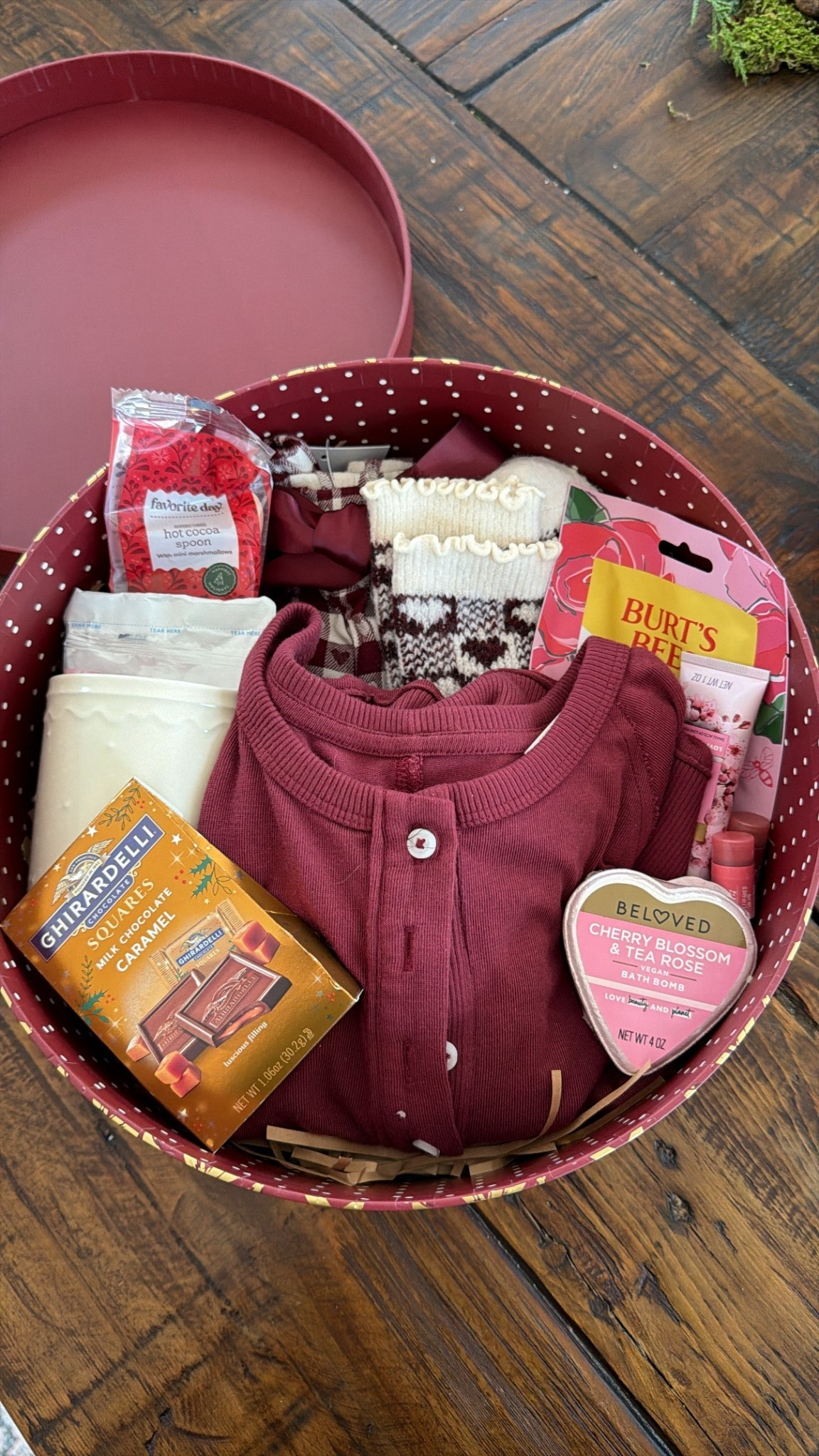 Tween file or teen girl burr basket is a perfect gift they’ll love!

#LTKHoliday #LTKGiftGuide