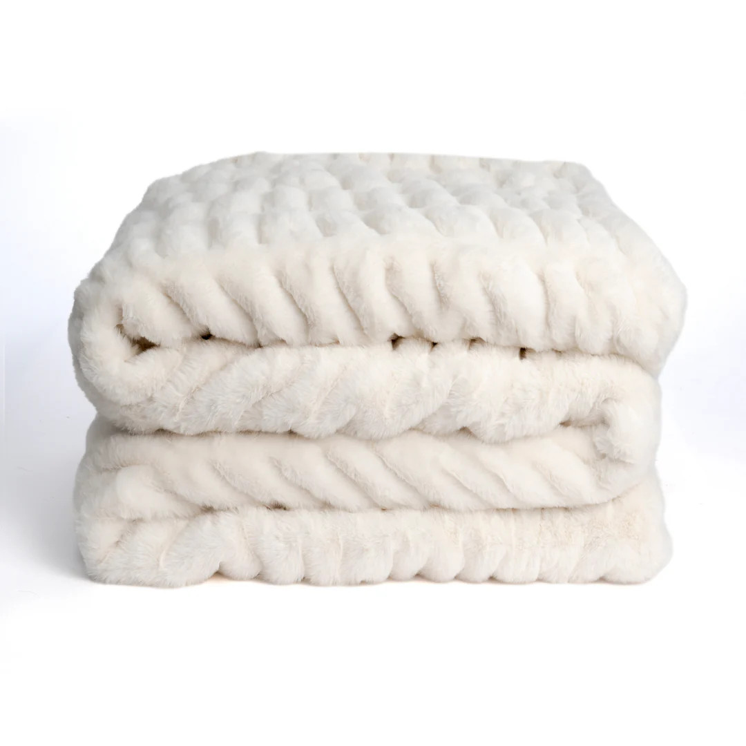 Creamy Cloud | Lola Blankets