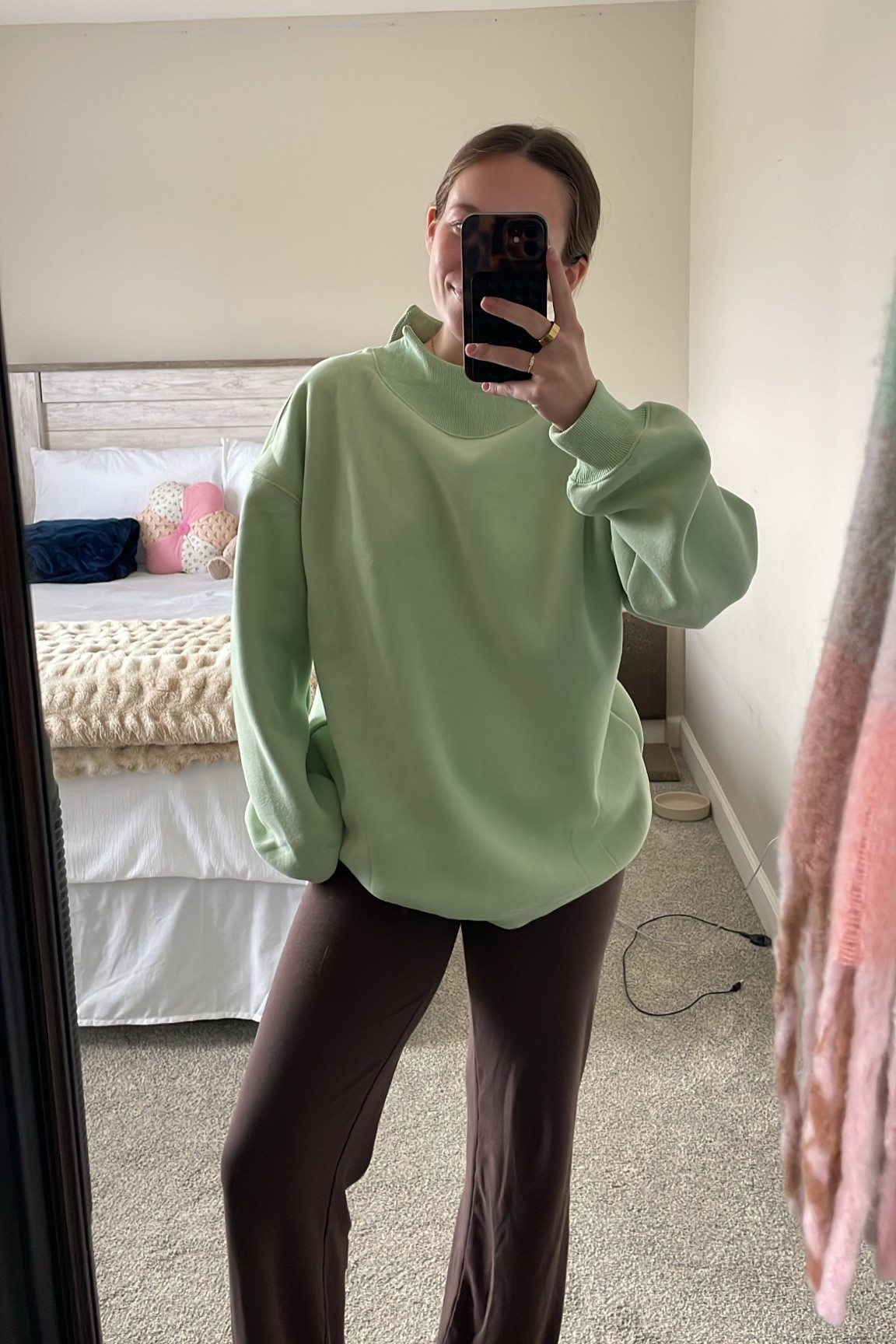 Dare I say cuter than the Parke mockneck??? 