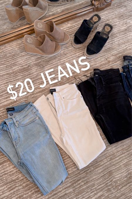 Jeans on sale $20
Size inclusive available 0-24 



#jeans #sale #walmartfashion #freeassembly #ad @walmartfashion
#liketkit

#LTKsalealert #LTKunder50 #LTKstyletip