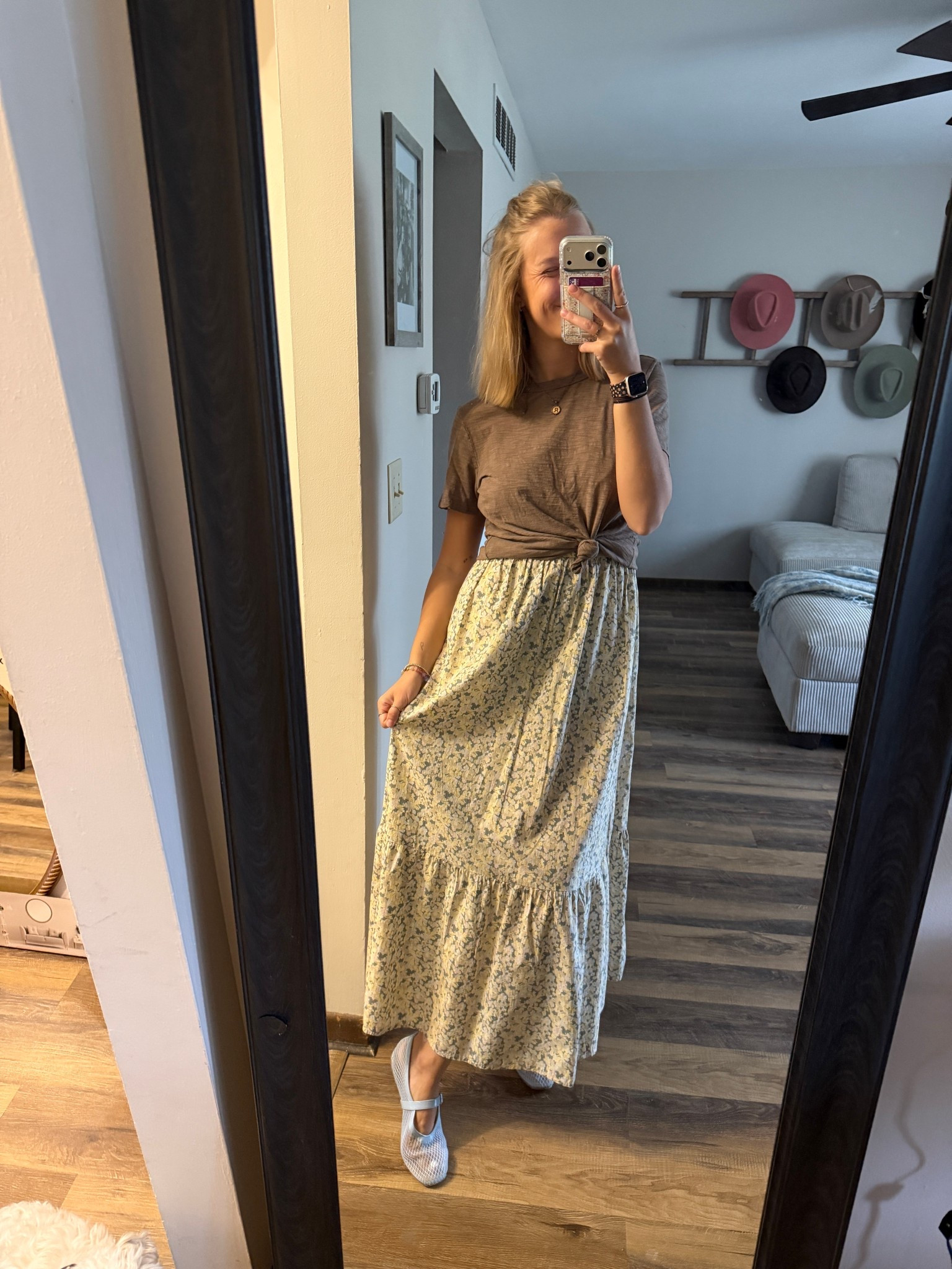 Today’s Office OOTD — 04.28.26 🤎💐

small in floral @Target dress
small in brown everywear tee from Old Navy
8.5 in light blue flats from @DSW 
medium in black @Nike US spandex

outfit of the day, Target finds, Target fashion, Target deals, trending at Target, floral dresses, spring dresses, summer dresses, Old Macy finds, Old Navy fashion, Old Navy basics, Old Navy tops, Old Navy tshirts, brown shirts, basic tops, DSW footwear, DSW sandals, DSW deals, DSW flats, DSW shoes, office outfits, spring outfits

#LTKSaleAlert #LTKWorkwear #LTKootd