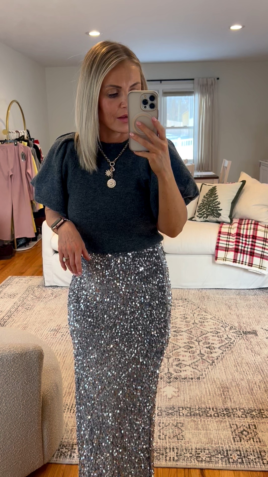 Walmart Holiday Outfit

Christmas outfit, holiday outfit, holiday dresses, NYE outfit, NYE dress, target fashion, target finds, Walmart fashion, Walmart finds, Amazon fashion, Amazon finds, Christmas sweaters, midsize fashion, petite fashion 

#LTKHoliday #LTKSeasonal #LTKMidsize