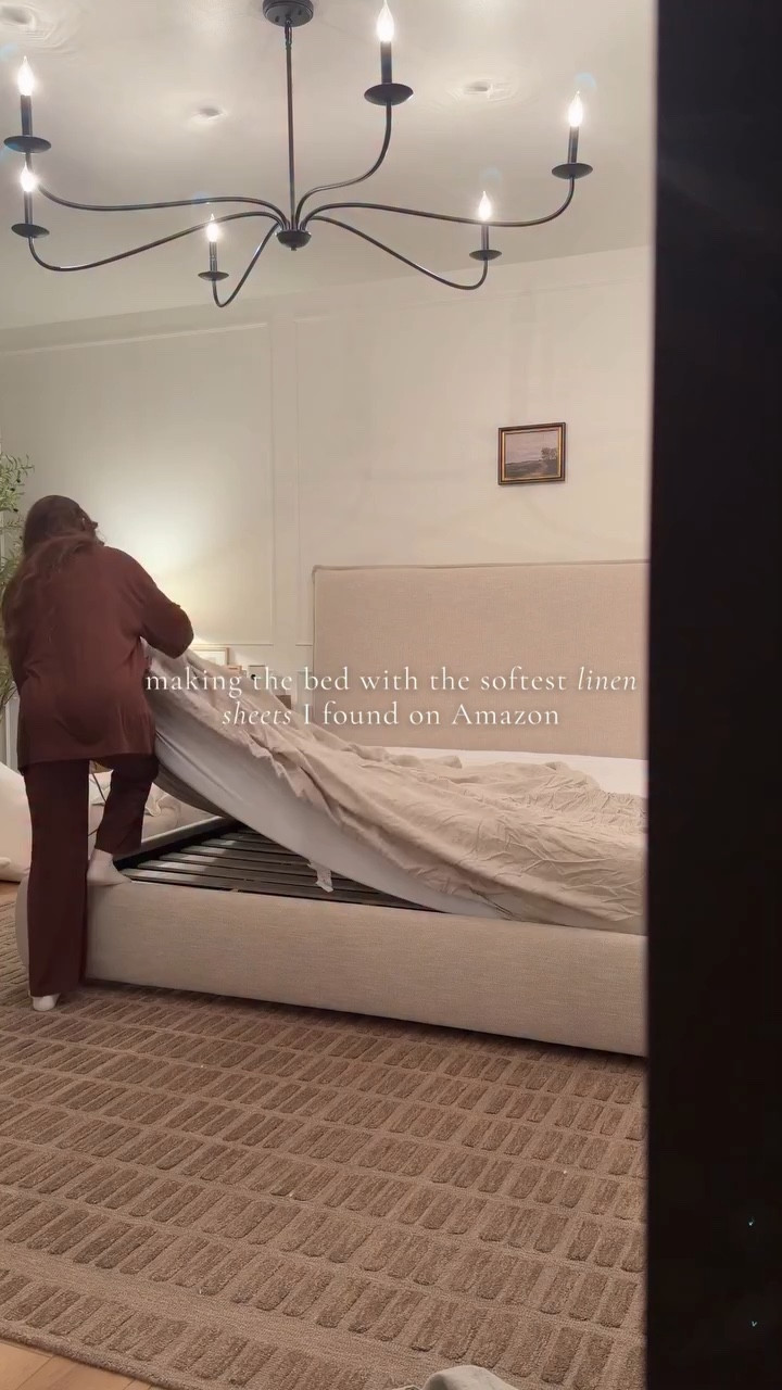 I’m always on the lookout for natural and cozy bedding… and these Amazon linen sheets… they’re thick and soft yet super breathable!

I hung them out on the clothesline the other day and oh my god… that fresh spring linen smell when I brought them back in 🤤

#LTKsale #LTKhome #LTKcanada