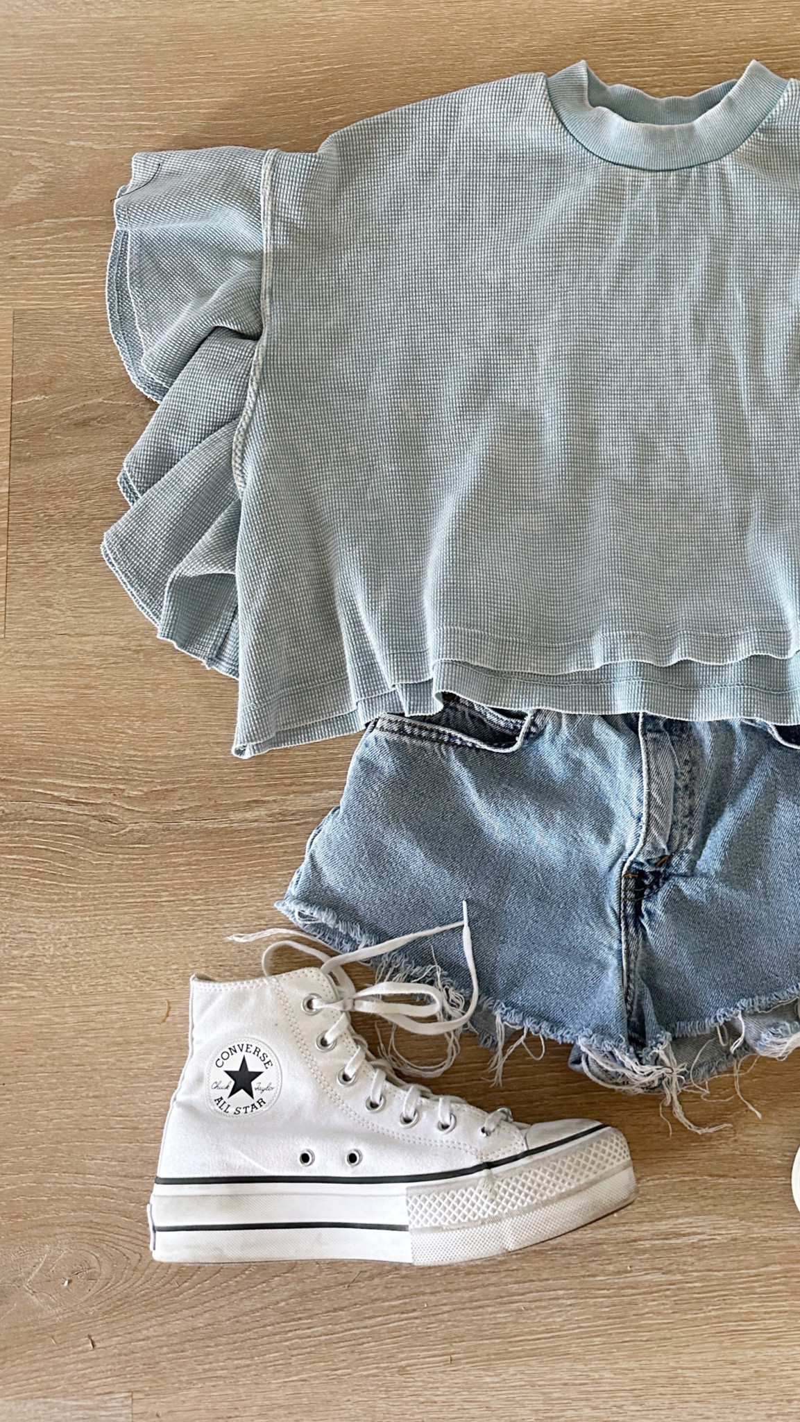 Styling back to school teen looks in Ella’s wardrobe.  Have gotten so many messages about these flat lays I styled for her.  

Would you like to see more teen style content?  