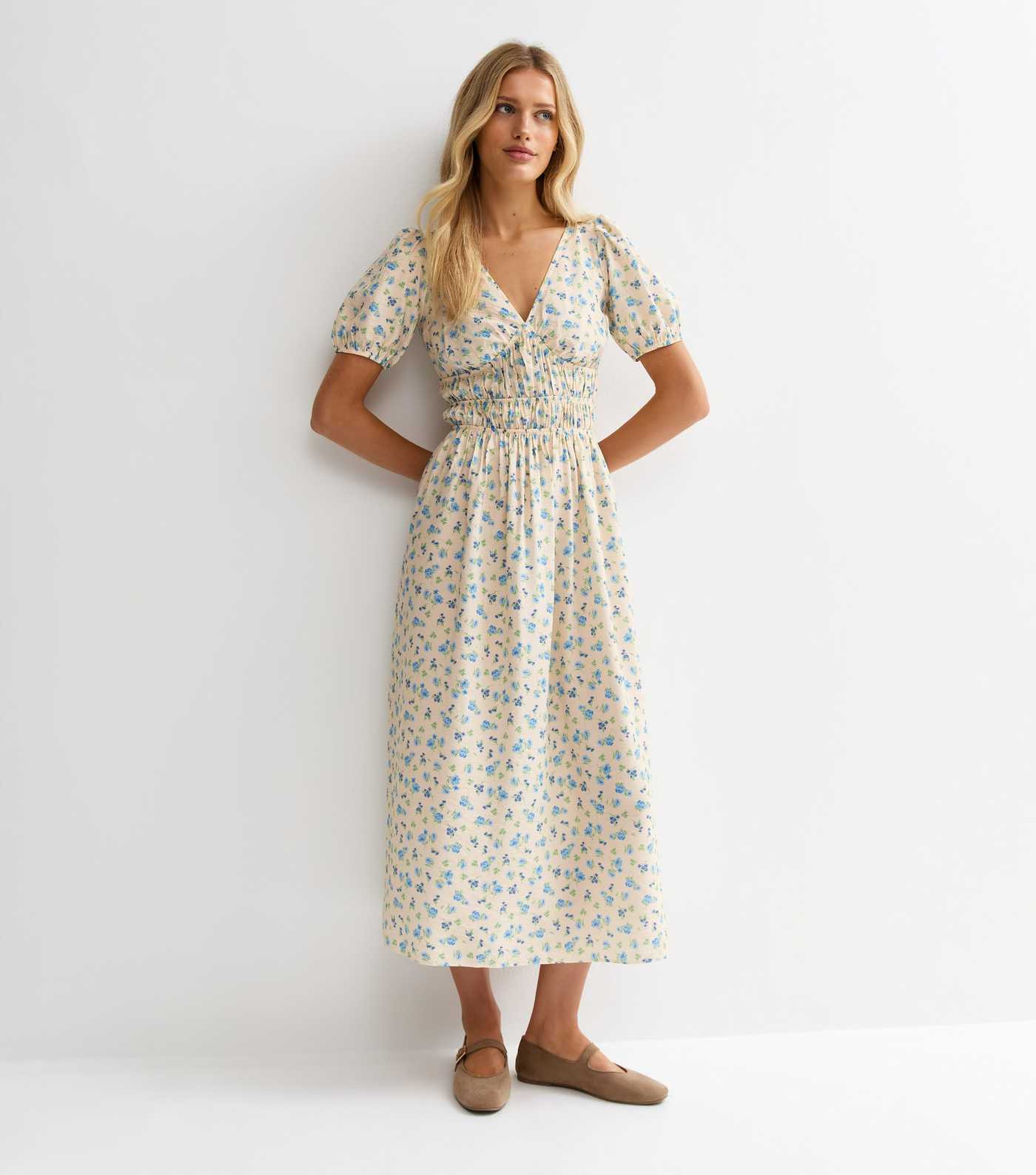Cream Floral Ruched Waist Midi Dress | New Look | New Look (UK)