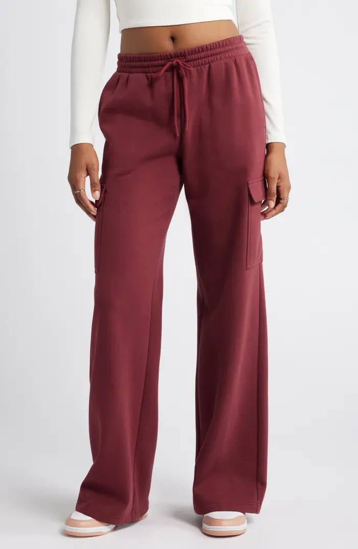 Elastic Waist Wide Leg Fleece Cargo Pants | Nordstrom