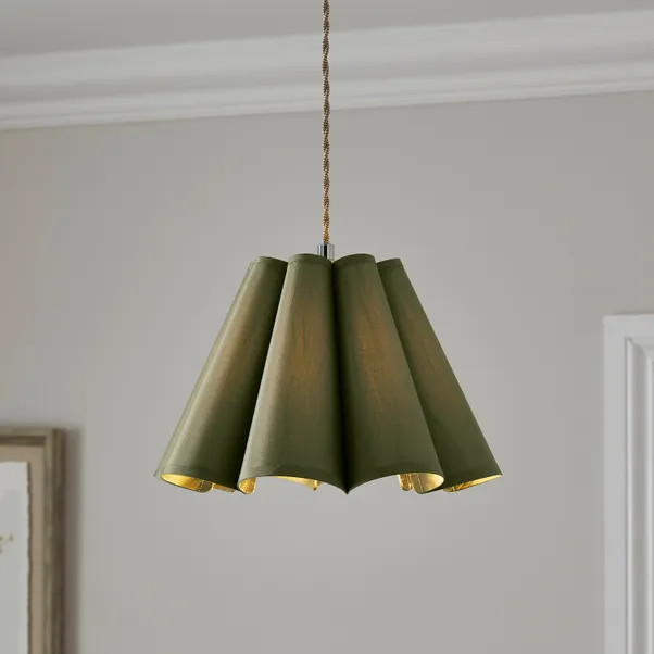 Petal Pleat Lamp Shade | Dunelm