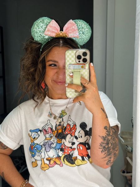 Disney OOTD ✨🏰 Disney world vacation. Mickey Mouse and friends graphic tee and Mickey Minnie ears. 

Walli case code: JAZ for 10% off

#LTKStyleTip #LTKTravel