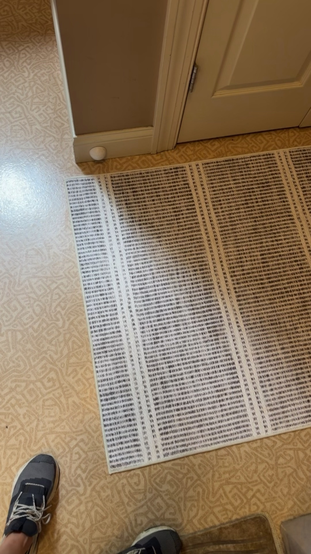 Machine washable rug and it doesn’t move! Perfect for an entryway or somewhere with high traffic!

#LTKHome