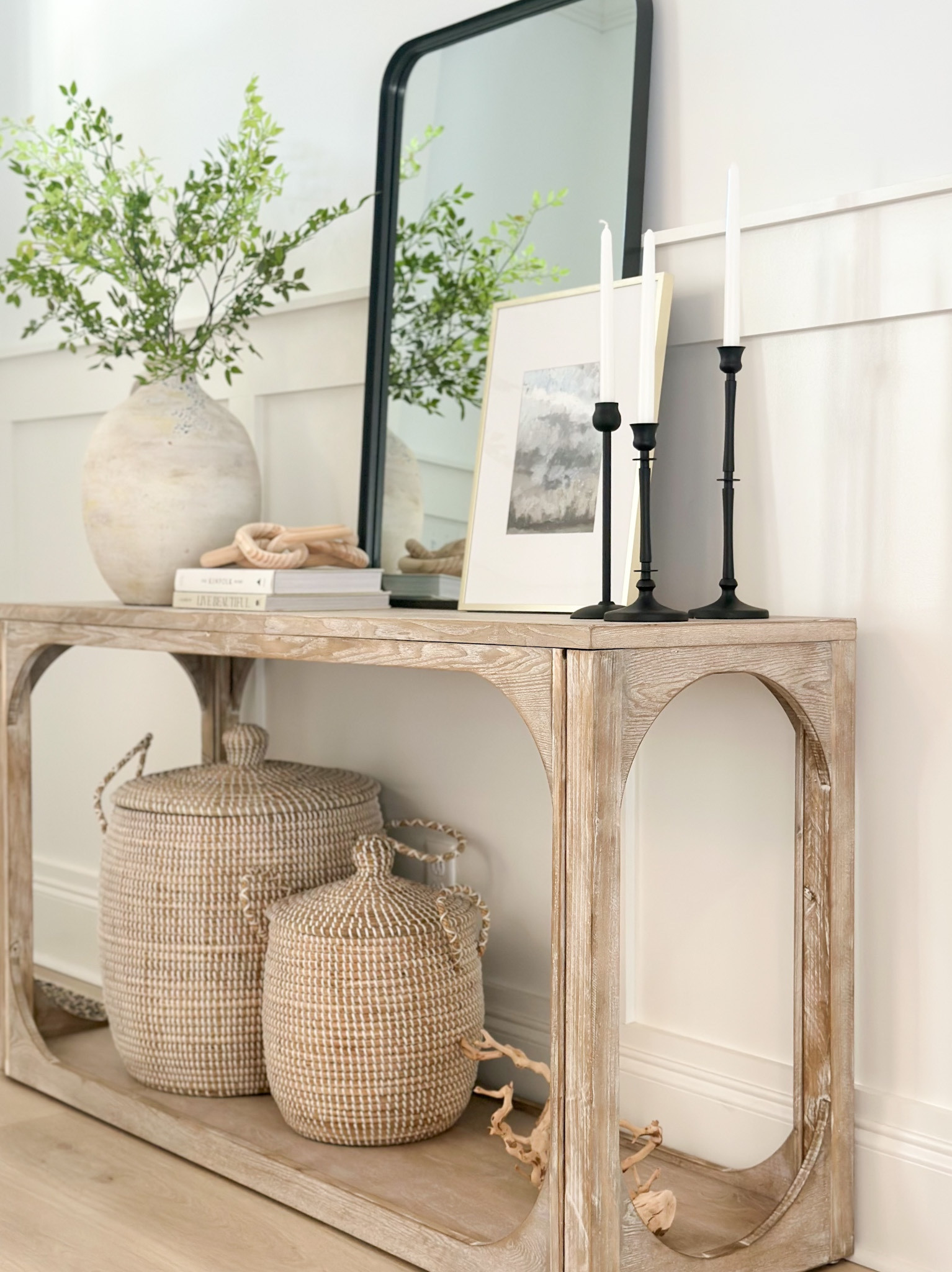 Coastal style console - entryway styling - console table - coastal decor

#LTKstyletip #LTKhome #LTKunder100