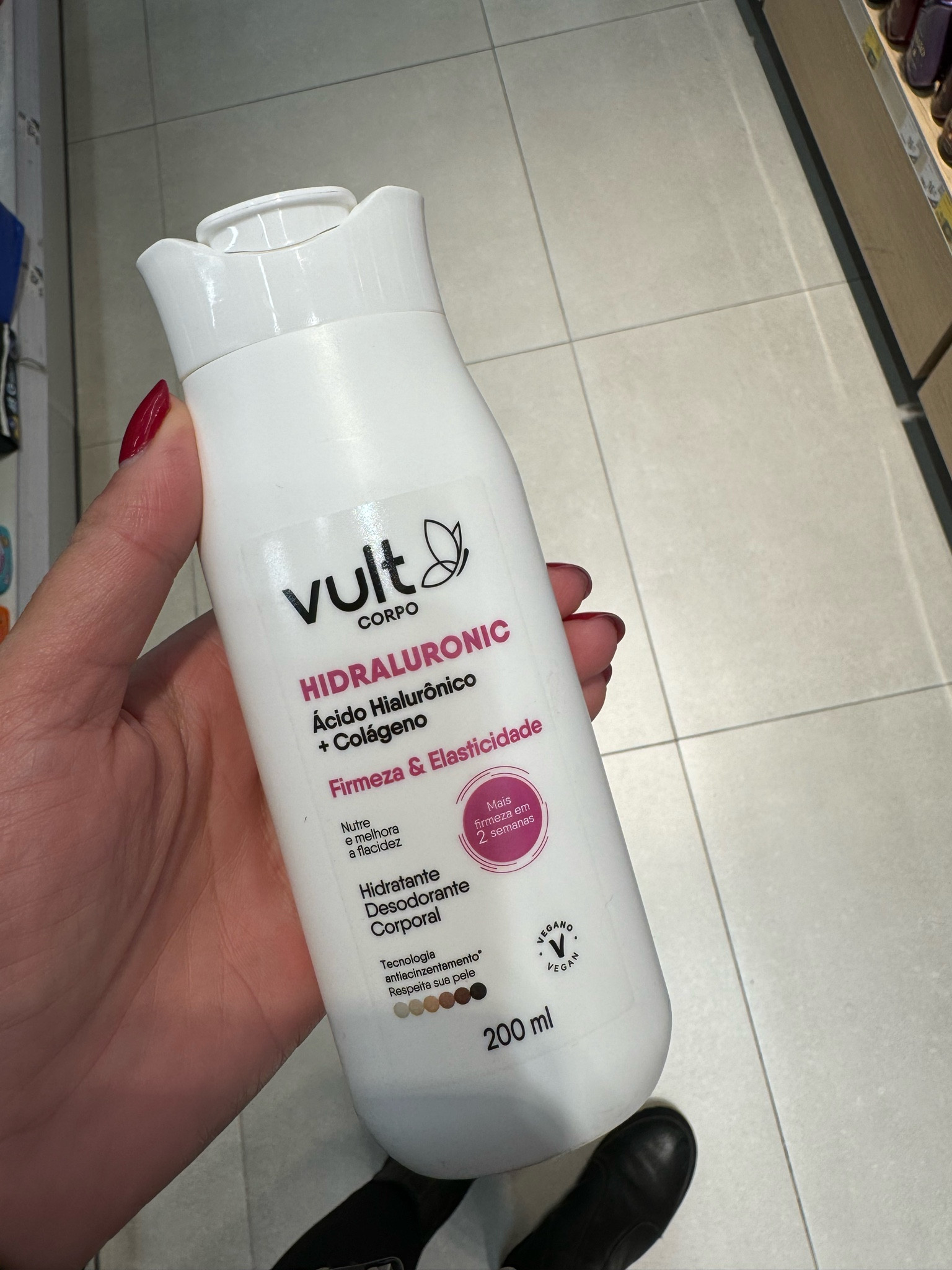 Hidratante corporal da Vult.
Pelo o que tenho percebido, Vult entrou com tudo com novos produtos. Tem cuidados para os cabelos e para o corpo. 

#LTKbeauty #LTKbrasil #LTKwinter