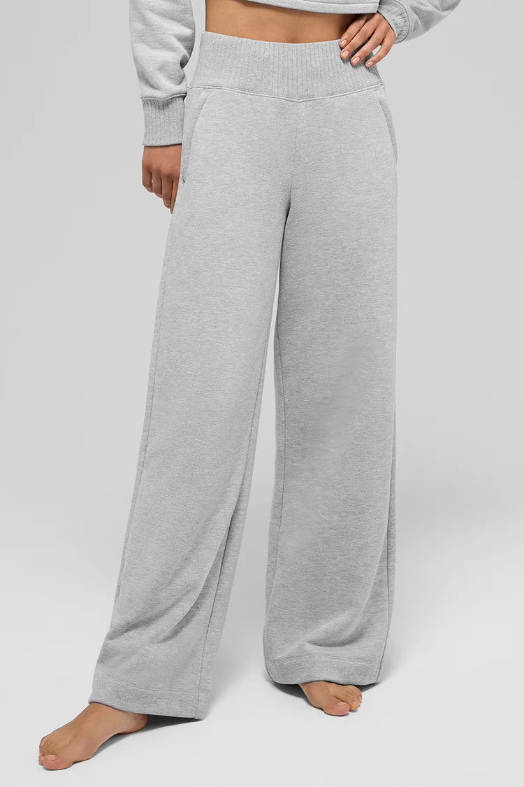 Serenity Wide Leg Sweatpant - Bluestone | Alo Yoga (US)