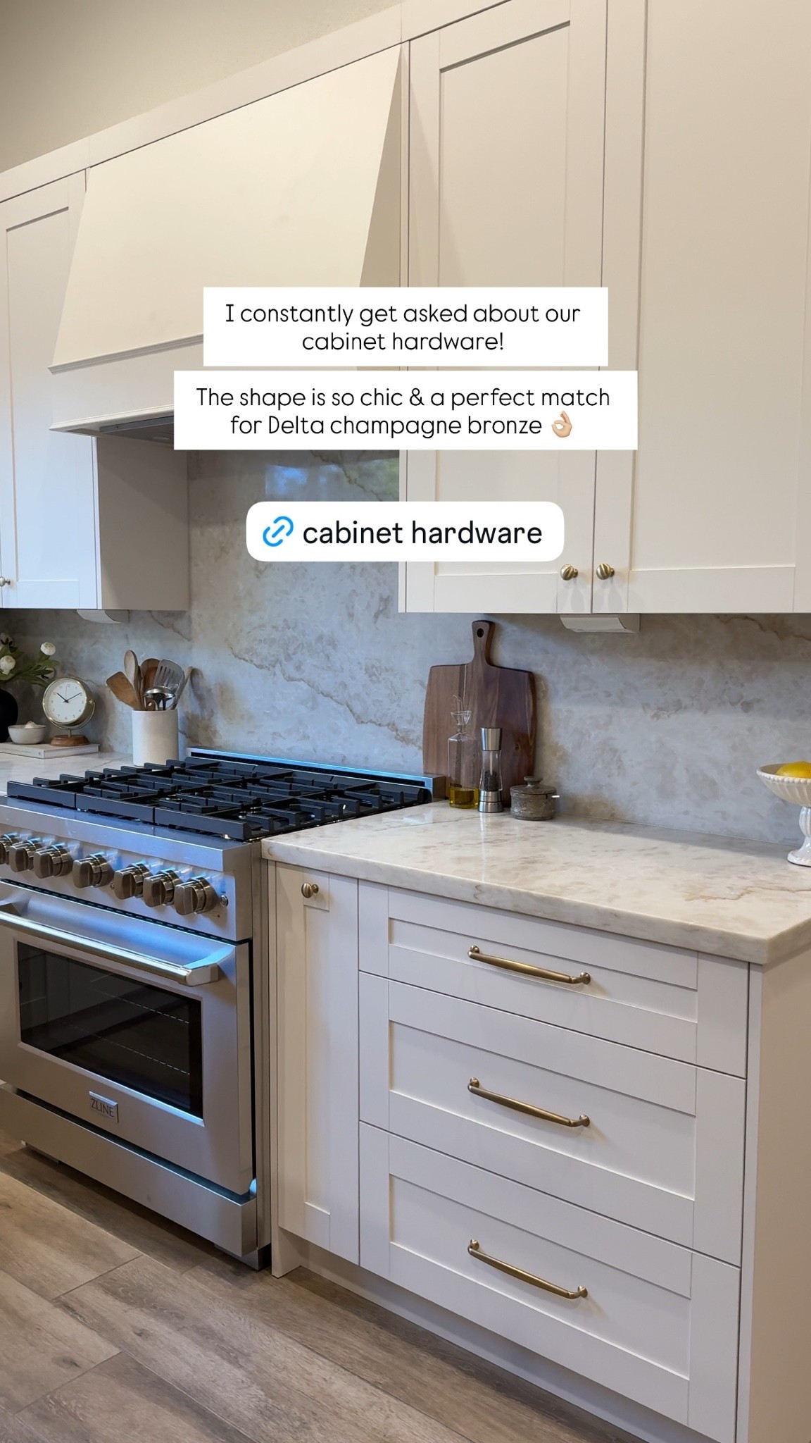Cabinet hardware is like the jewelry of the kitchen. It completes the space and make a huge difference in the overall look and feel. I love the minimalist shape of these knobs and pulls, they are chic without drawing too much attention. The champagne bronze color is a perfect match for
our Delta faucet, too!
#ad #wayfair #wayfairpartner @Wayfair