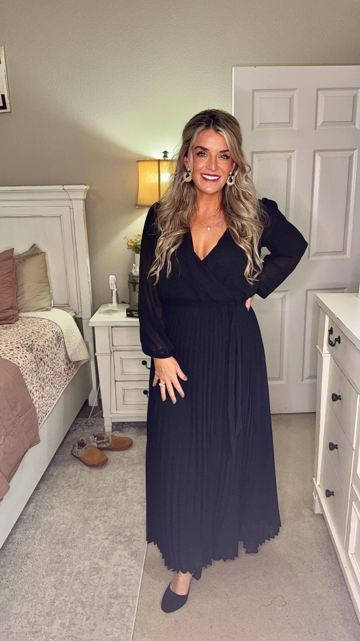 Linked this whole look on LTK because y’all NEED this dress 🖤 It’s flattering, comfy, and perfect for any event. #LTKStyle #LTKFinds

#LTKWedding #LTKStyleTip