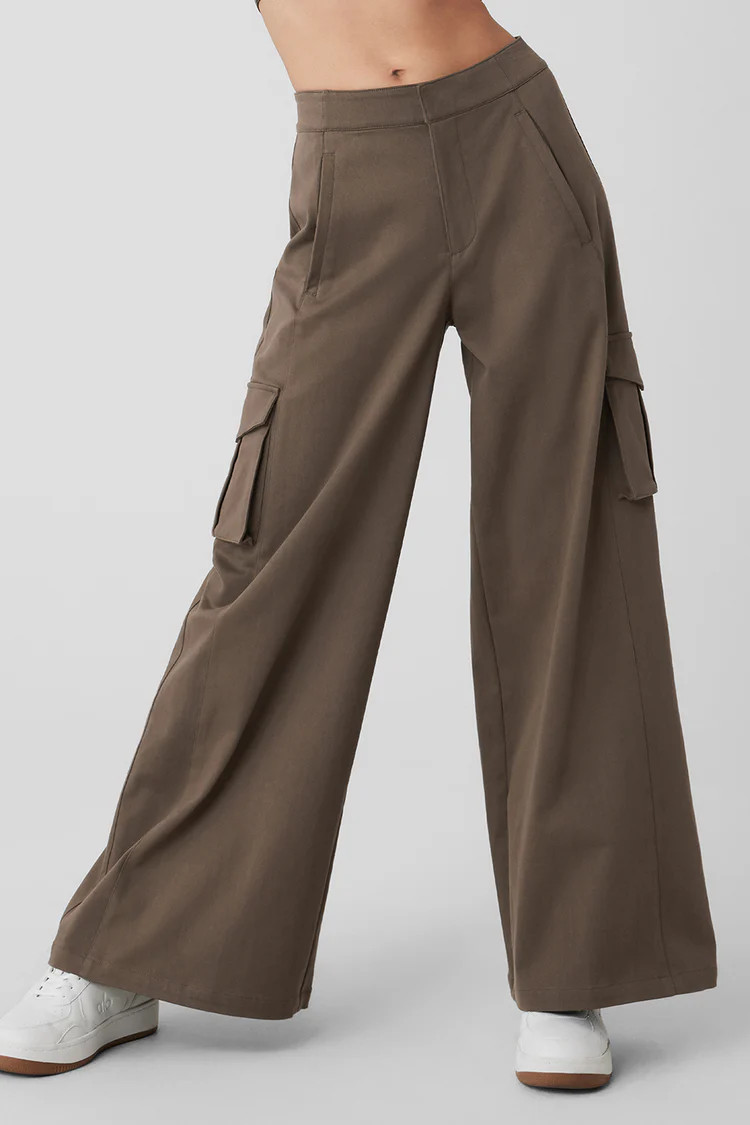 Wide Leg Cargo Show Off Trouser - Olive Tree | Alo Yoga