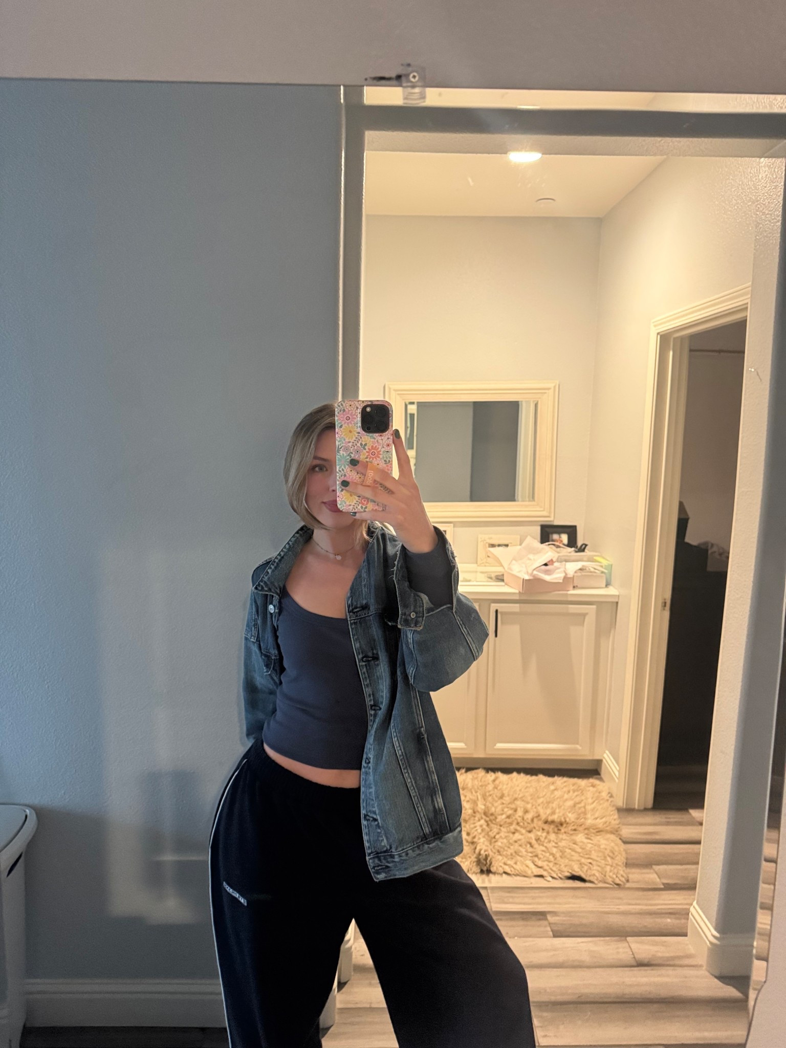 100% cotton sweats! Wearing a size small. Super oversized fit either TTS for a baggy fit or size down 

#LTKFindsUnder100 #LTKootd #LTKmomlife