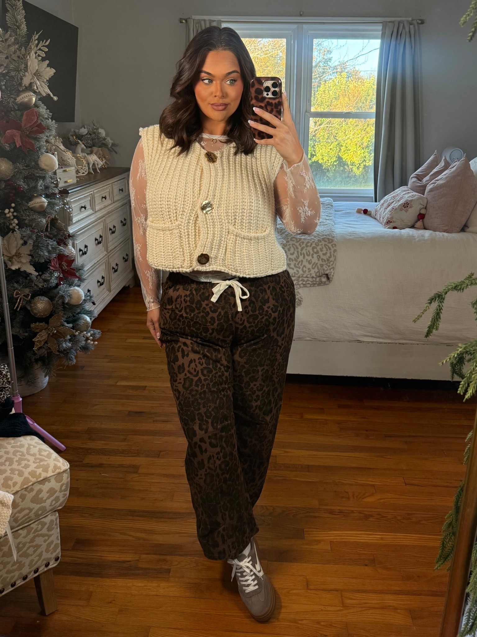 Fall Fashion Outfit Inspo 🤭
Vest: Large
Lace Top: Large
Pants: XL

#LTKMidsize #LTKStyleTip