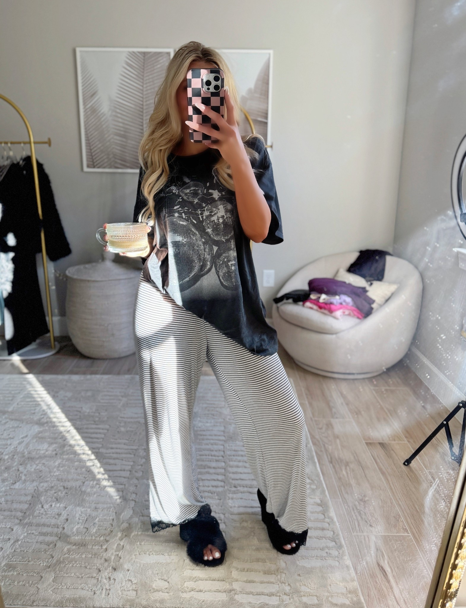 Comfiest Jammie’s ever! Also linked my sleepy tie and under eye patches! 

Aerie finds 