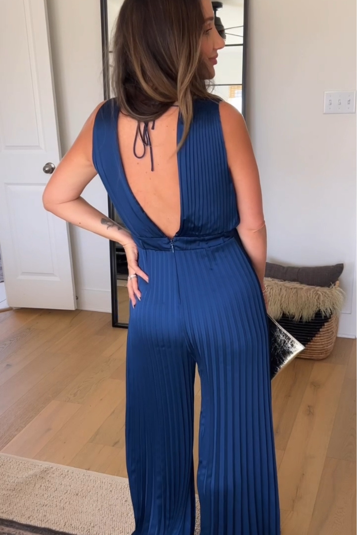 My absolute favorite Abercrombie piece right now. I’ll be wearing this for our work Christmas party or maybe even NYE! 

#LTKStyleTip #LTKParties #LTKHoliday