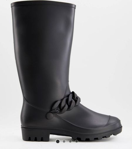 Rain/Gardening Boots… because style happens when doing yard work too!

#LTKshoecrush #LTKunder50 #LTKFind