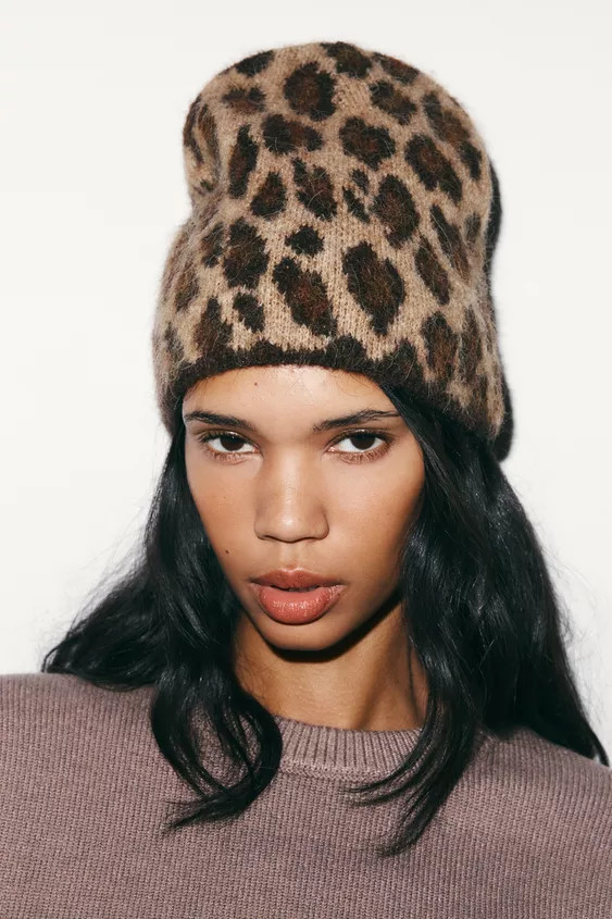 ANIMAL PRINT KNIT BEANIE | Zara US