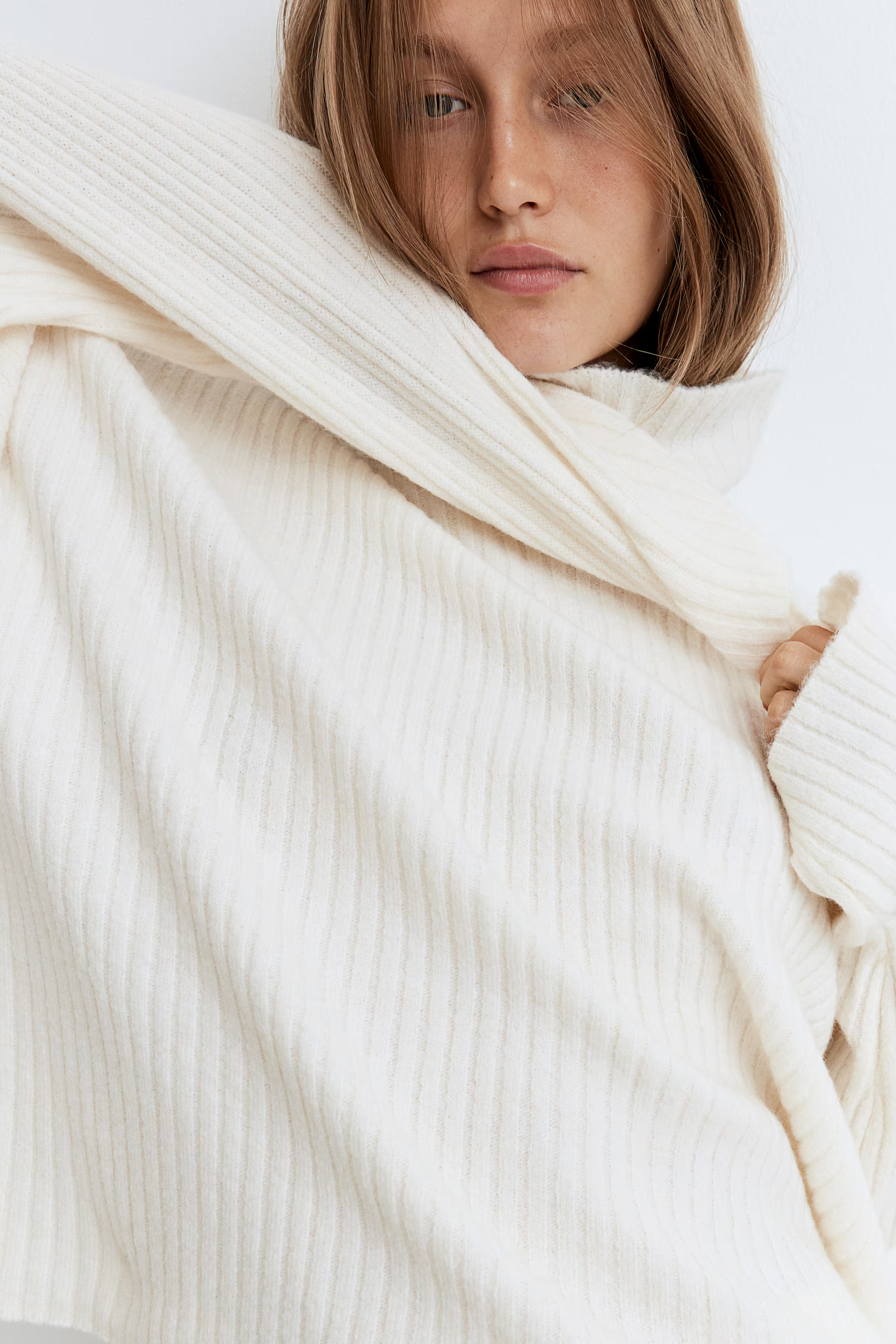 Oversized Turtleneck Sweater | H&M (US + CA)